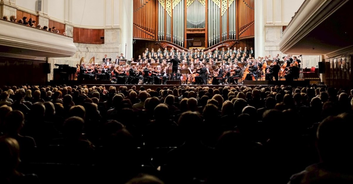 nadzwyczajny-koncert-charytatywny-zaproszenie-do-filharmonii