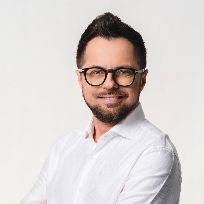Miłosz Sieradzki - Market development and sales expert